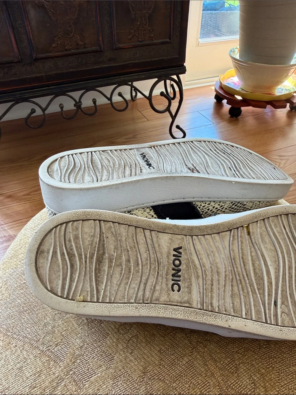 Vionic snake branded sneaker